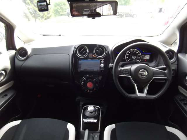 ノート1.2 e-POWER X FOUR 4WD