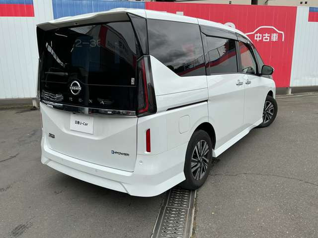 セレナ1.4 e-POWER ハイウェイスターV