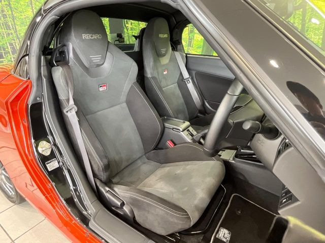 �yRECARO���o�P�b�g�V�[�g�z�l�ԍH�w�Ɋ�Â����ʈ����z�ɂ���č��ւ̕��S�Ⓑ���ԉ^�]���̔�J�������y������ڂŃ��J���Ƃ킩��X�|�[�e�B�ȃ��b�N�X�������ł��B