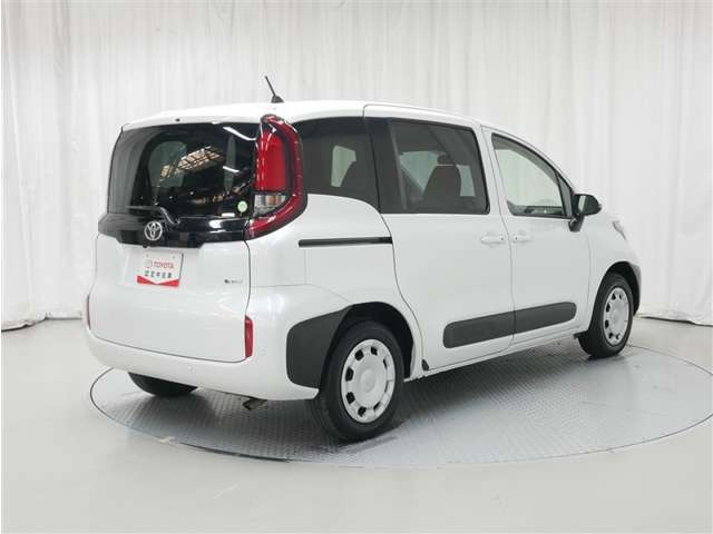 シエンタハイブリッド 1.5 G E-Four 4WD