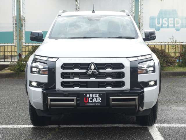 トライトン2.4 GSR ディーゼル 4WD