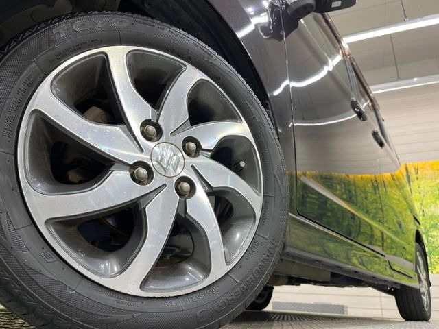 �y�����A���~�z�C�[���z�f�U�C�����̍��������A���~�z�C�[���𑕒����Ă���܂��B�e��ЊO�A���~�z�C�[����A�X�^�b�h���X�^�C�����戵�����Ă���܂��B���񂲑��k����������