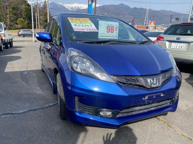 フィット1.5 RS