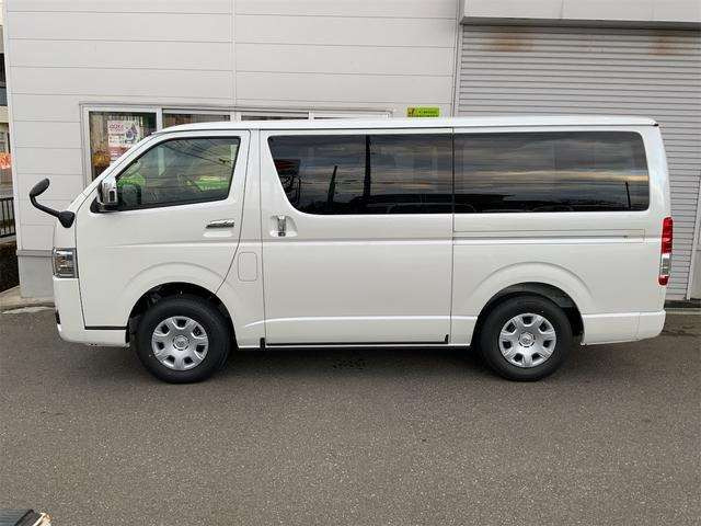 ハイエースバン
