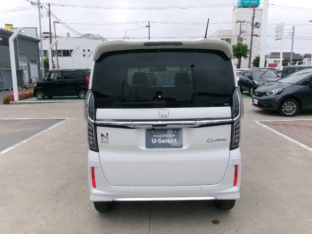 N-BOXカスタムL ターボ 4WD