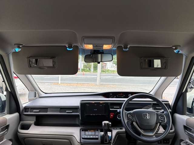ステップワゴン1.5 G ホンダ センシング 4WD