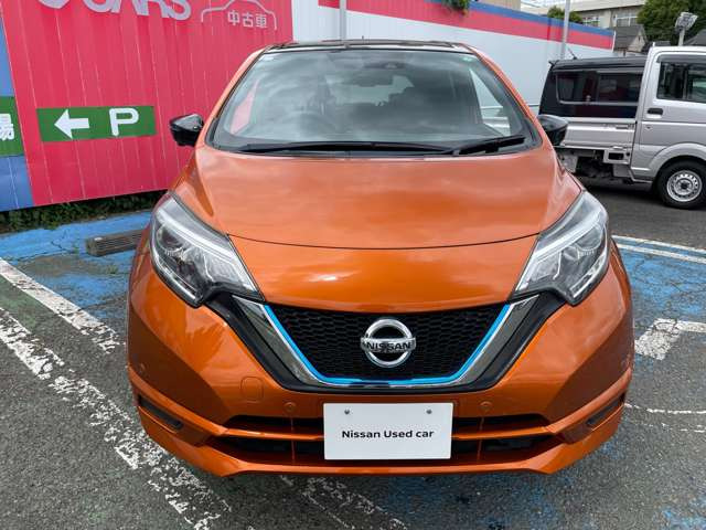 ノート1.2 e-POWER X ブラックアロー