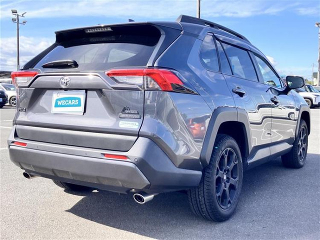 RAV42.0 アドベンチャー オフロードパッケージ 4WD