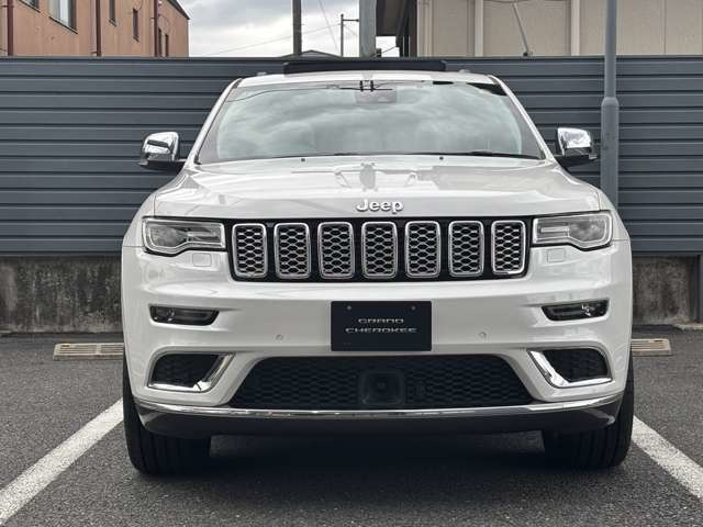 グランドチェロキーサミット 4WD