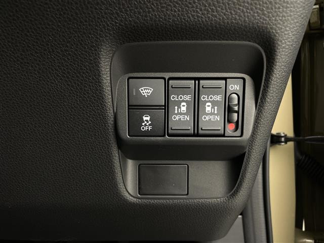 フリード1.5 e:HEV クロスター 4WD
