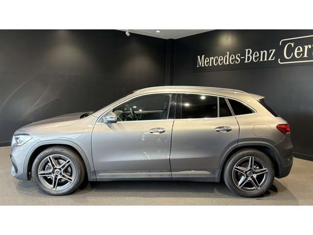 GLAクラスGLA200d 4マチック AMGライン 4WD