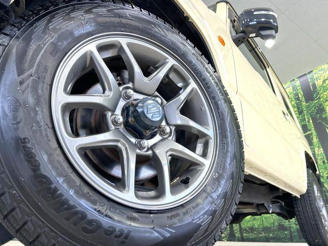 �y����16�C���`�A���~�z�C�[���z�O�ςɃ}�b�`���������A���~�z�C�[���𑕒����Ă���܂��B�e��ЊO�A���~�z�C�[����A�X�^�b�h���X�^�C�����戵�����Ă���܂��B���񂲑��k����������