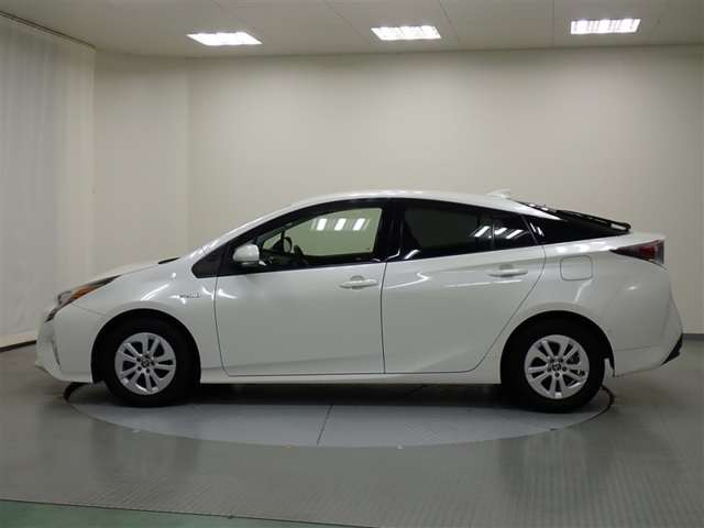 プリウス1.8 S セーフティ プラス