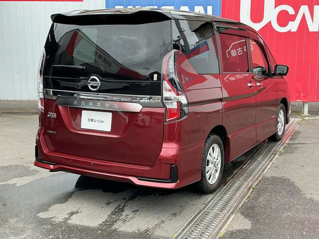 セレナ2.0 ハイウェイスターV 4WD