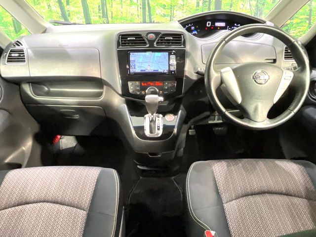 セレナ2.0 ハイウェイスター Vセレクション+Safety II S-HYBRID