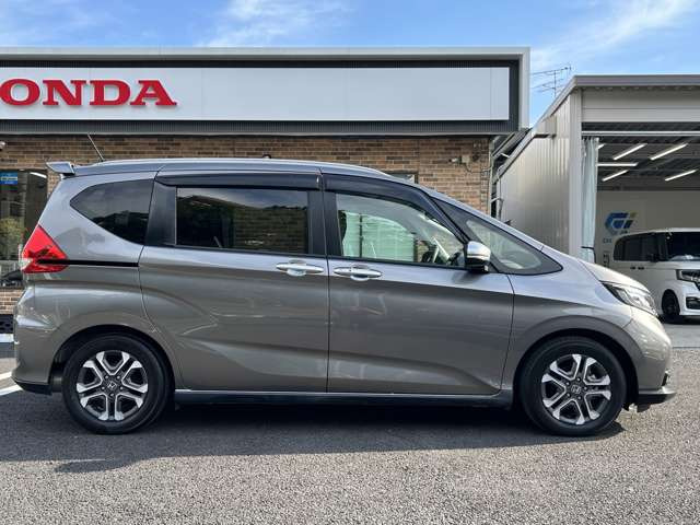 フリード1.5 クロスター ホンダセンシング