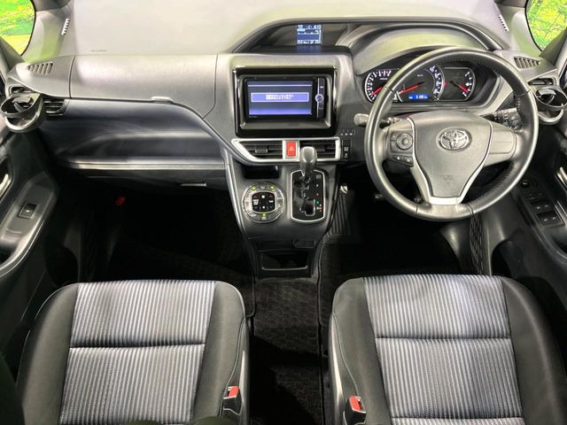ヴォクシー2.0 ZS