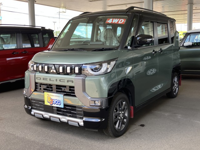 デリカミニT プレミアム 4WD
