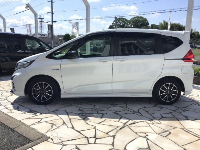 フリード1.5 ハイブリッド モデューロX ホンダセンシング