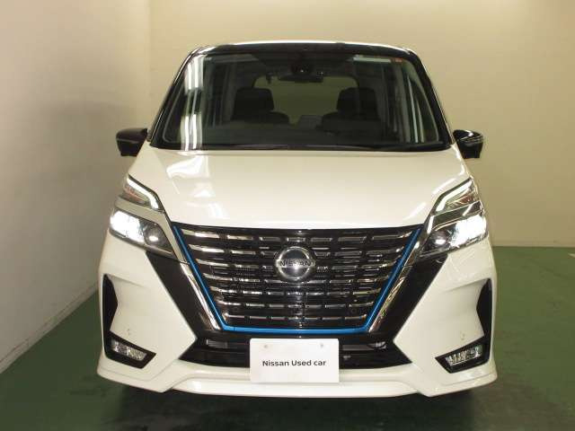 セレナ1.2 e-POWER ハイウェイスターV