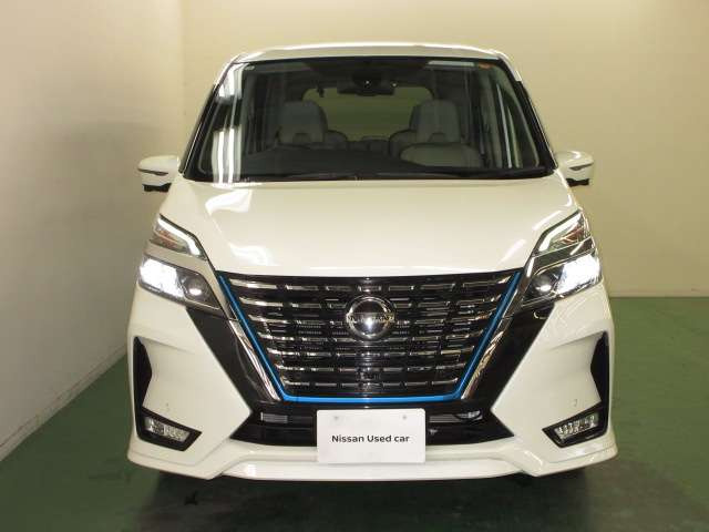 セレナ1.2 e-POWER ハイウェイスターV