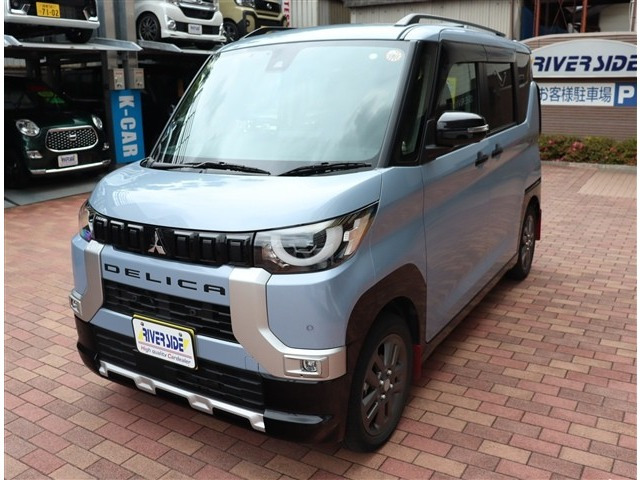 デリカミニT プレミアム 4WD