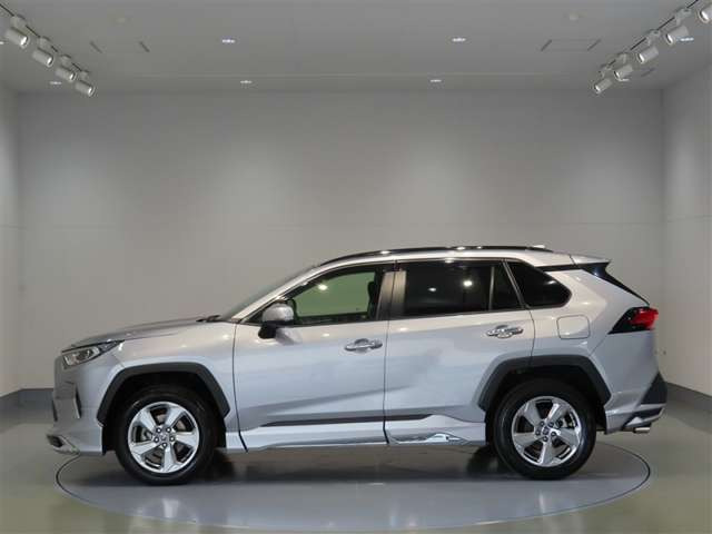 RAV42.5 ハイブリッド G E-Four 4WD