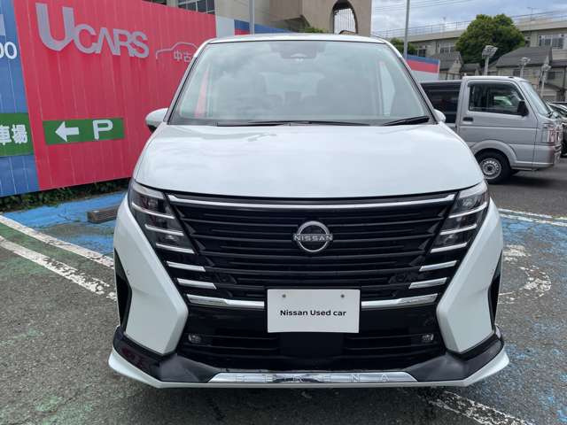 セレナ2.0 ハイウェイスターV 4WD