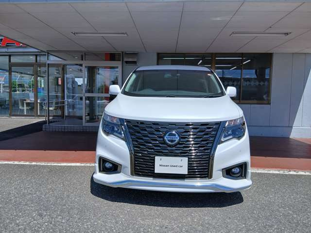 エルグランド3.5 350ハイウェイスター プレミアム アーバンクロム 4WD
