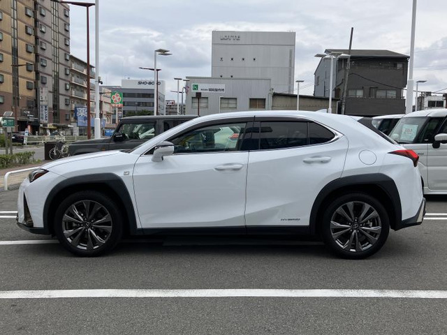 UX250h Fスポーツ