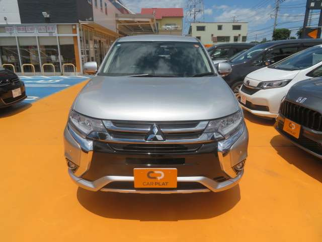 アウトランダーPHEV2.0 G ナビパッケージ 4WD