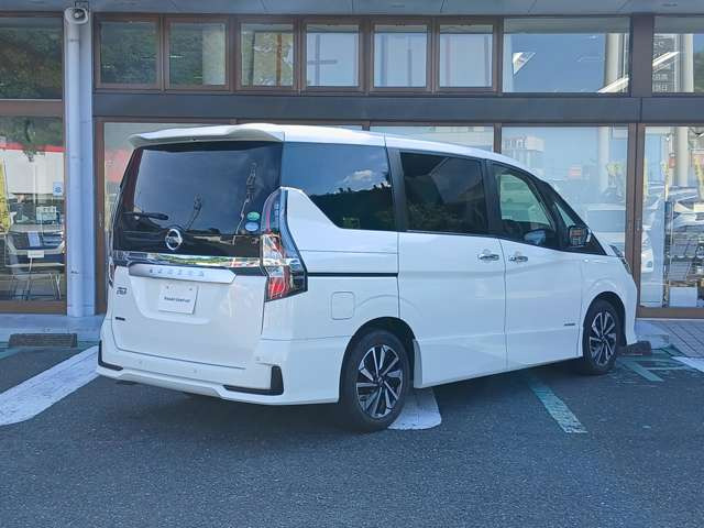 セレナ2.0 ハイウェイスターV