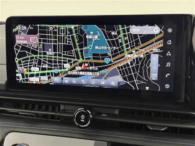 セレナ1.4 e-POWER AUTECH