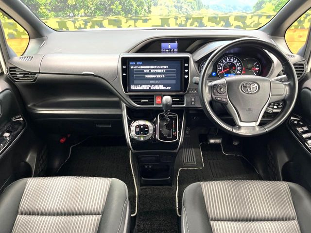 ヴォクシー2.0 ZS 煌