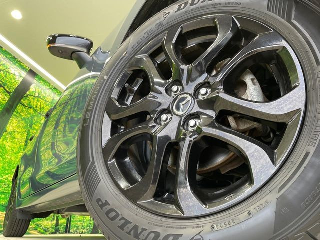 �y����16�C���`�A���~�z�C�[���z�O�ςɃ}�b�`���������A���~�z�C�[���𑕒����Ă���܂��B�e��ЊO�A���~�z�C�[����A�X�^�b�h���X�^�C�����戵�����Ă���܂��B���񂲑��k����������