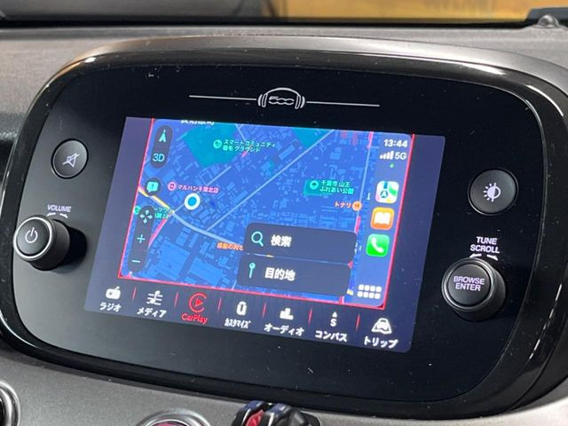 ��Apple Car Play:�X�}�z�Ƃ̗L���ڑ��ŁA�i�r�E�I�[�f�B�I�Đ��ȂǃX�}�z�̃A�v���@�\����ʂł��g����֗��@�\�ł�!