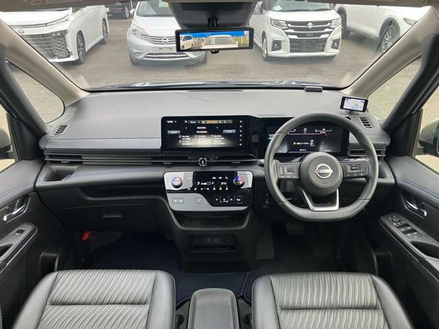 セレナ1.4 e-POWER AUTECH