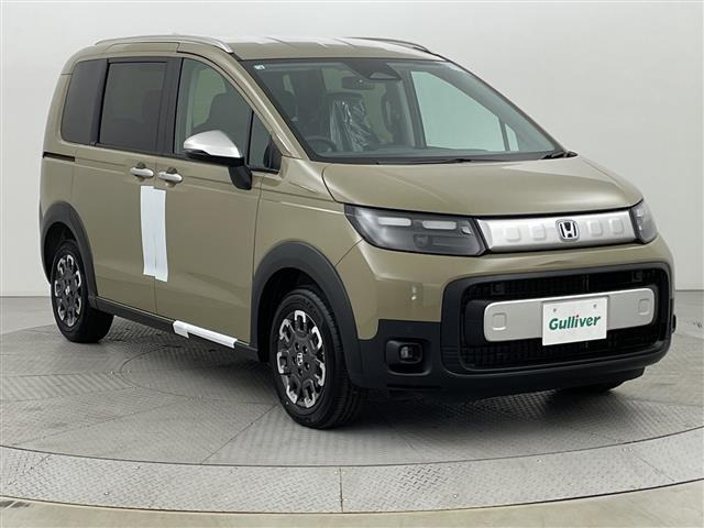 フリード1.5 e:HEV クロスター 4WD