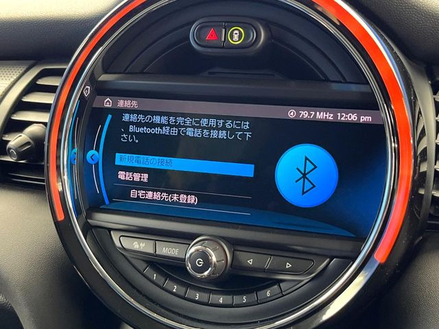 ��Bluetooth:���莝���̃X�}�[�g�t�H���ȂǂƐڑ����A�n���Y�t���[�ʘb��Տꊴ����~���[�W�b�N�Đ������y���݂��������܂��B�����ڑ��ł��̂Ŕς킵��������܂����