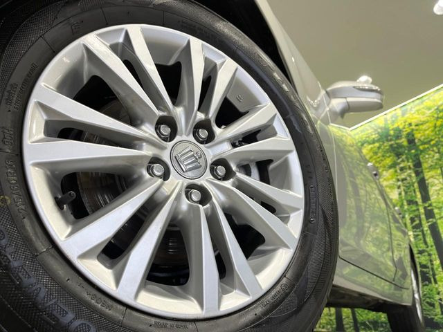 �y����16�C���`�A���~�z�C�[���z�O�ςɃ}�b�`���������A���~�z�C�[���𑕒����Ă���܂��B�e��ЊO�A���~�z�C�[����A�X�^�b�h���X�^�C�����戵�����Ă���܂��B���񂲑��k����������