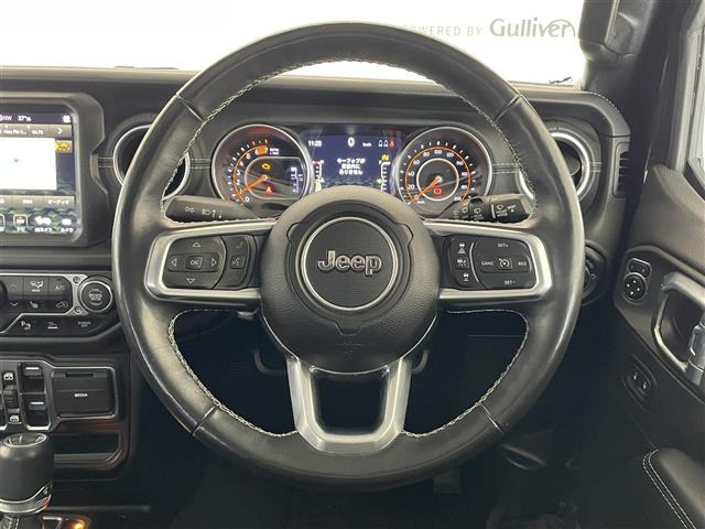 ラングラーアンリミテッド サハラ 4WD