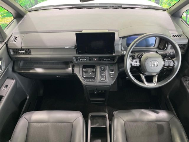 ステップワゴン2.0 e:HEV スパーダ