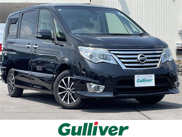 セレナ2.0 ハイウェイスター Vセレクション+Safety II 4WD