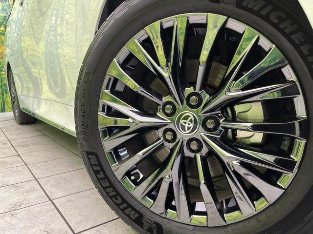 �y����19�C���`�A���~�z�C�[���z�O�ςɃ}�b�`���������A���~�z�C�[���𑕒����Ă���܂��B�e��ЊO�A���~�z�C�[����A�X�^�b�h���X�^�C�����戵�����Ă���܂��B���񂲑��k����������