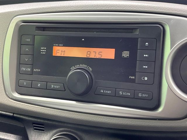 ヴィッツ1.3 F 4WD