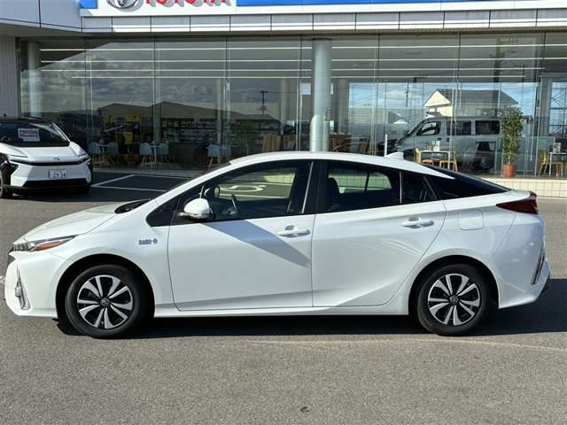 プリウスPHV1.8 S