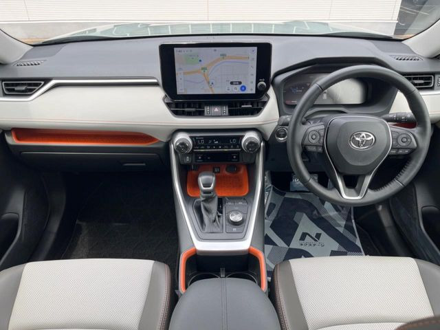 RAV42.5 ハイブリッド アドベンチャー E-Four 4WD
