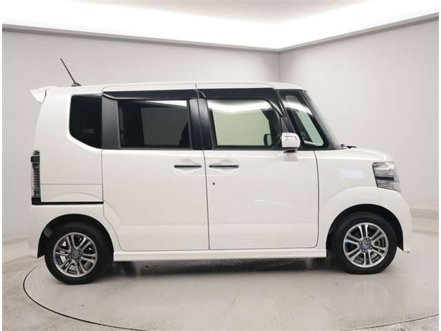 N-BOXカスタムG Lパッケージ 4WD