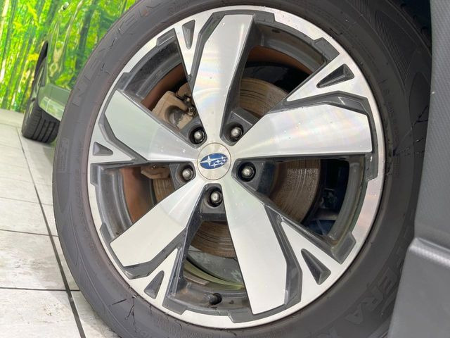 �y����18�C���`�A���~�z�C�[���z�O�ςɃ}�b�`���������A���~�z�C�[���𑕒����Ă���܂��B�e��ЊO�A���~�z�C�[����A�X�^�b�h���X�^�C�����戵�����Ă���܂��B���񂲑��k����������