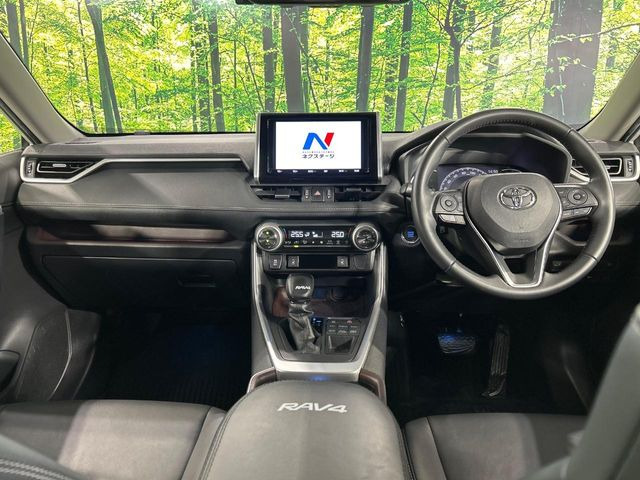 RAV42.0 G 4WD